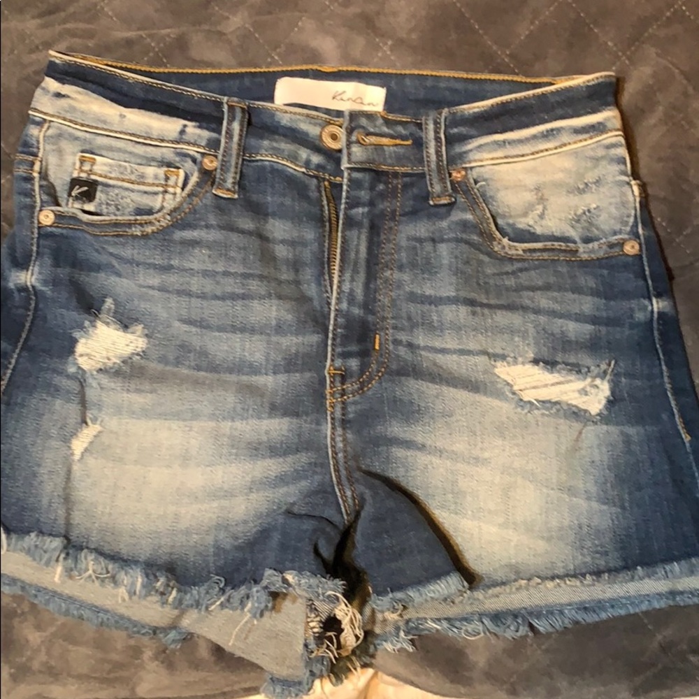 KanCan distressed shorts. Size S